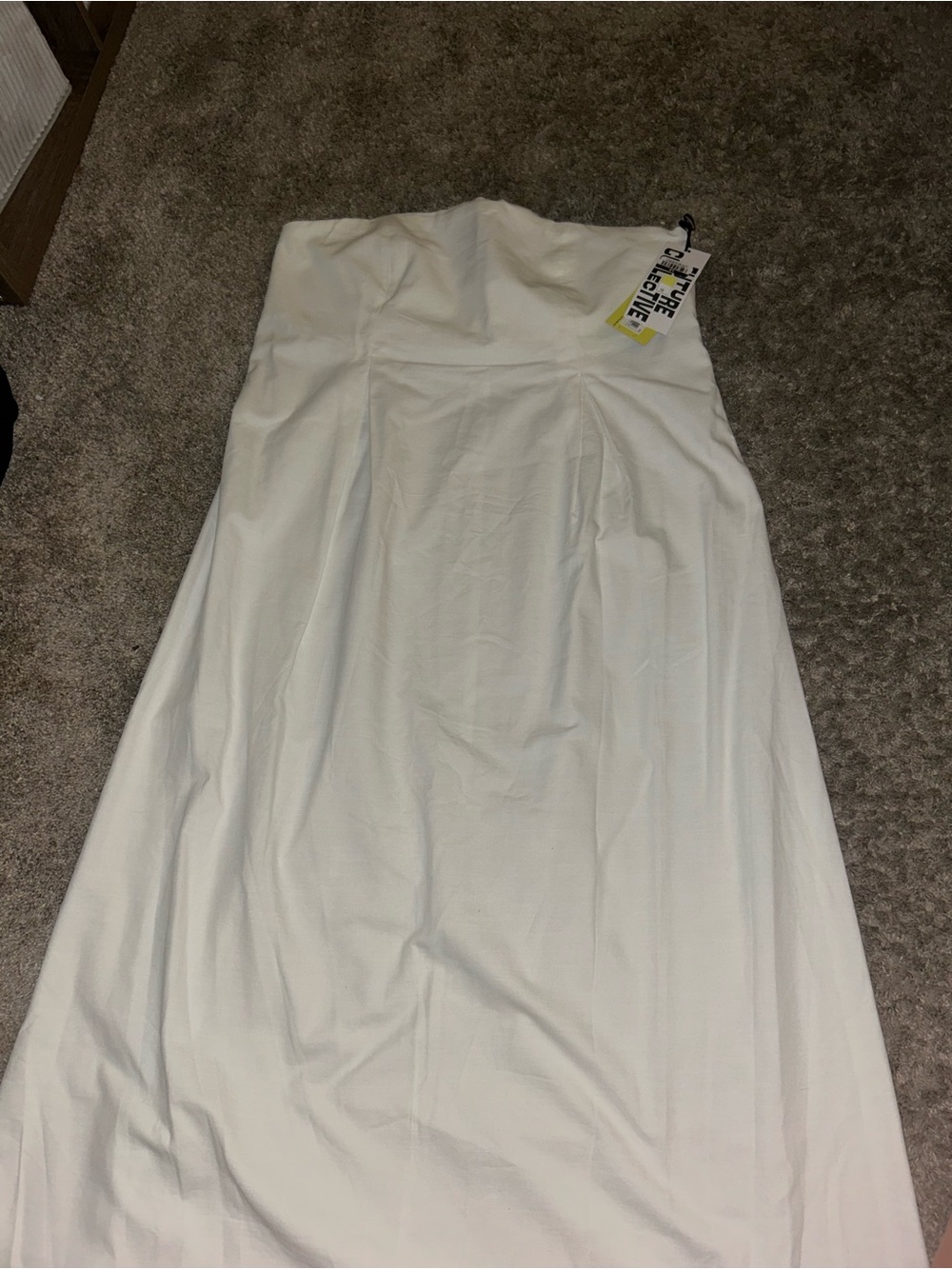 Classic Strapless White Maxi Dress